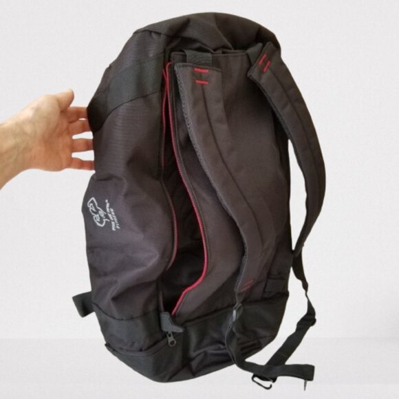 NWT! 519 Fitness Heavy-Duty Water-resistant Duffle Backpack w/Detachable Strap - Picture 9 of 10